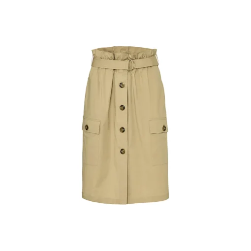 3600 Amandine, camel