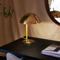 9209 Table Lamp, brass