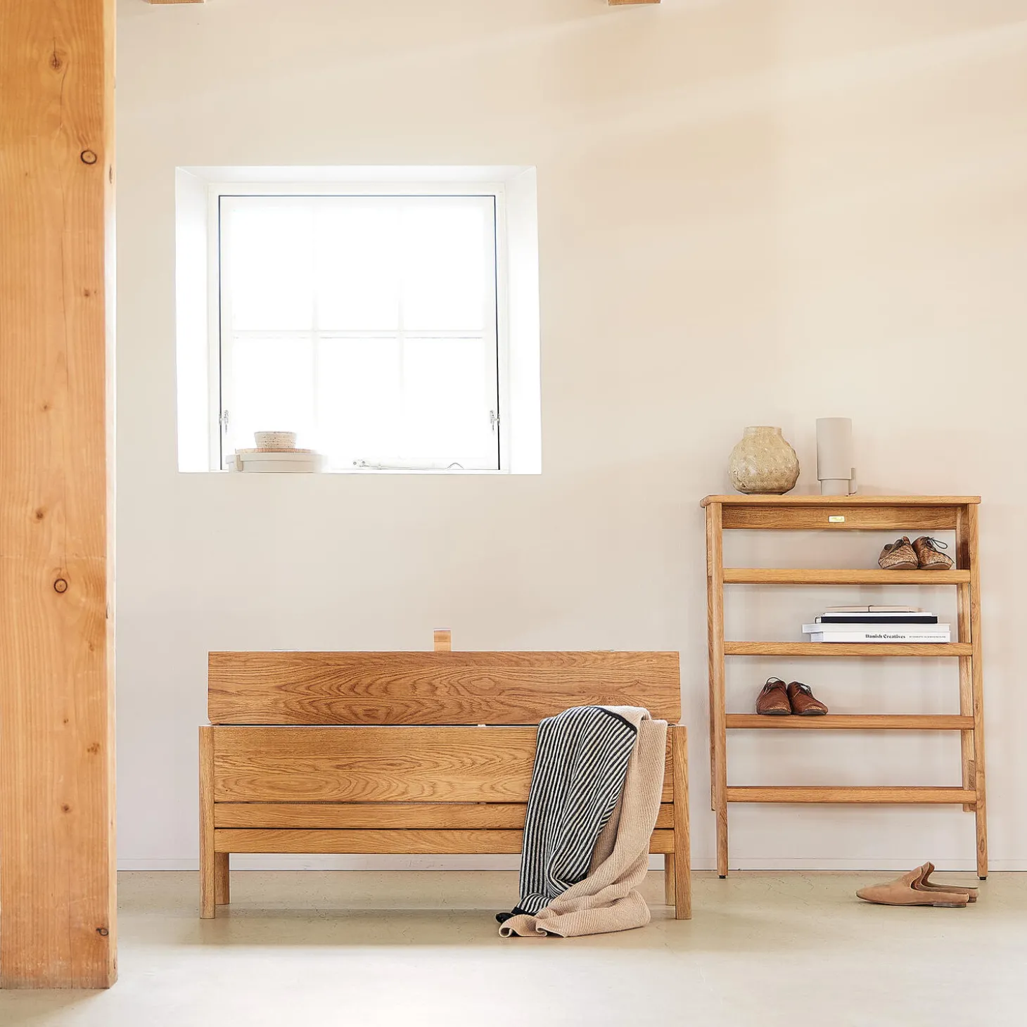 A Line Shoe Rack 72, oiled oak