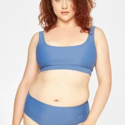 Agung bikinitop, bay