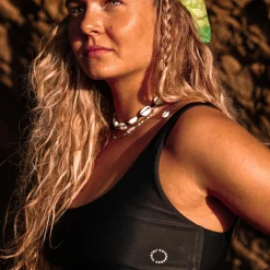 Agung bikinitop, nero