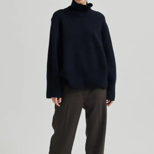 Alpha Knit T-Neck, night sky
