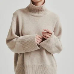 Alpha Knit T-Neck, pumice stone