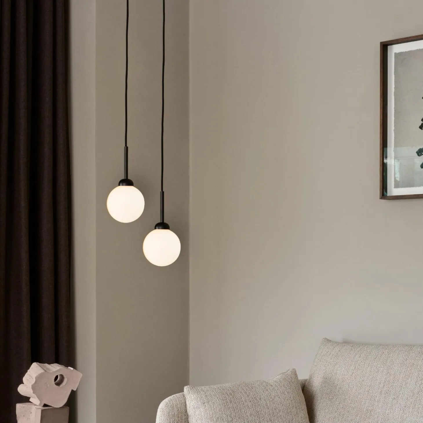 Apiales 1 Small Pendant, satin black/opal