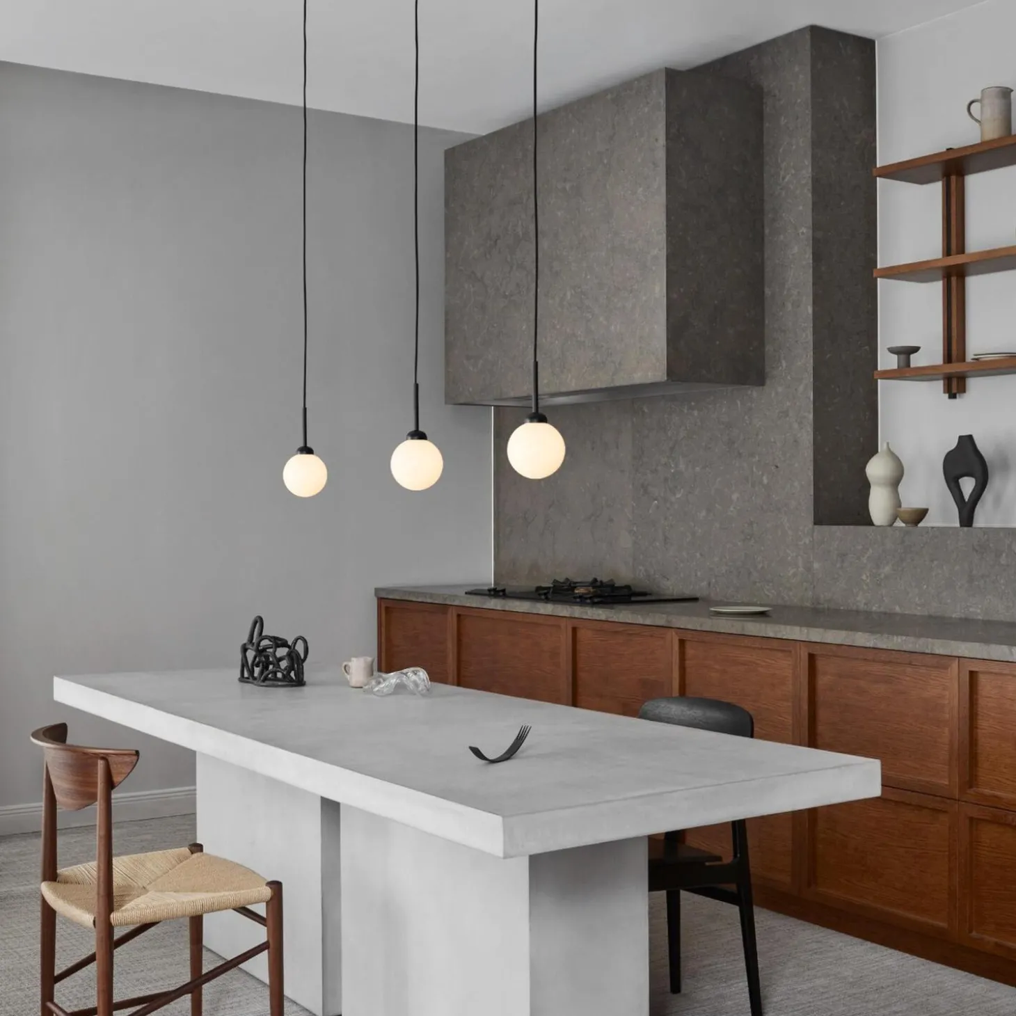 Apiales 1 Small Pendant, satin black/opal