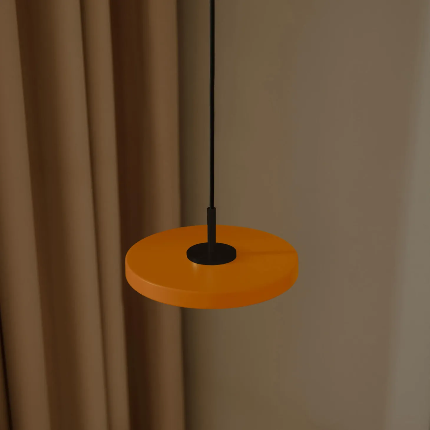 Asteria Micro Pendant, nuance orange/black