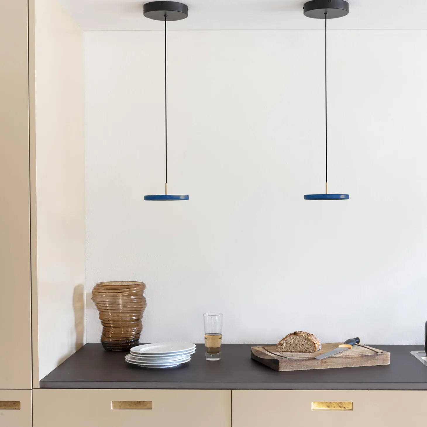 Asteria Micro Pendant, petrol blue/brass