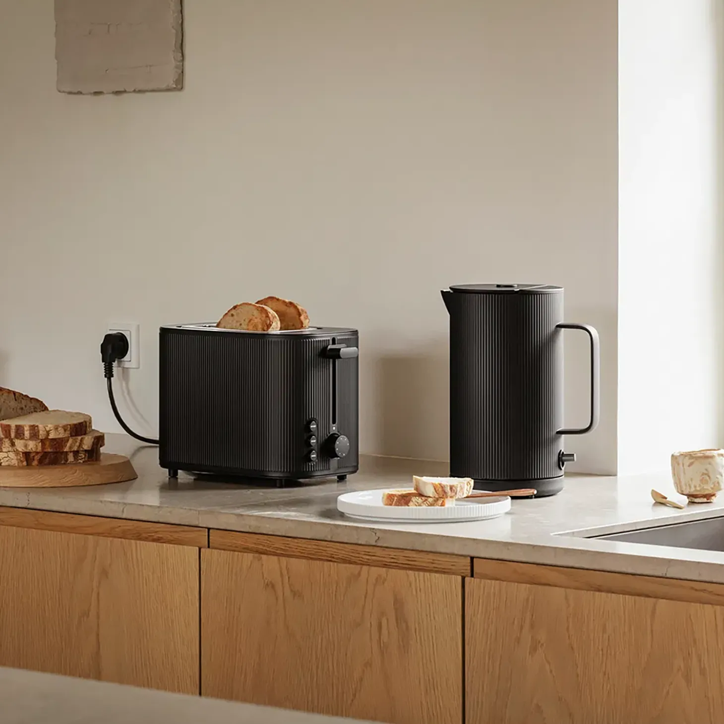 BERNADOTTE Elkedel, sort