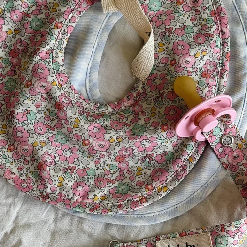 Bibi Bib, pink betsy
