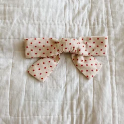 Big Hair Bow, red dot