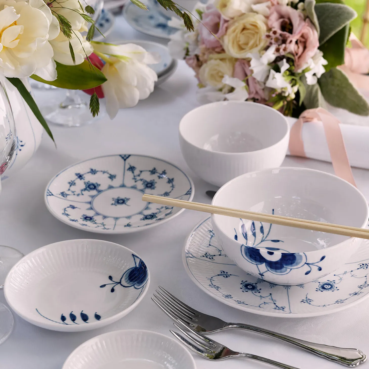 Blå Mega Riflet skål 110 cl