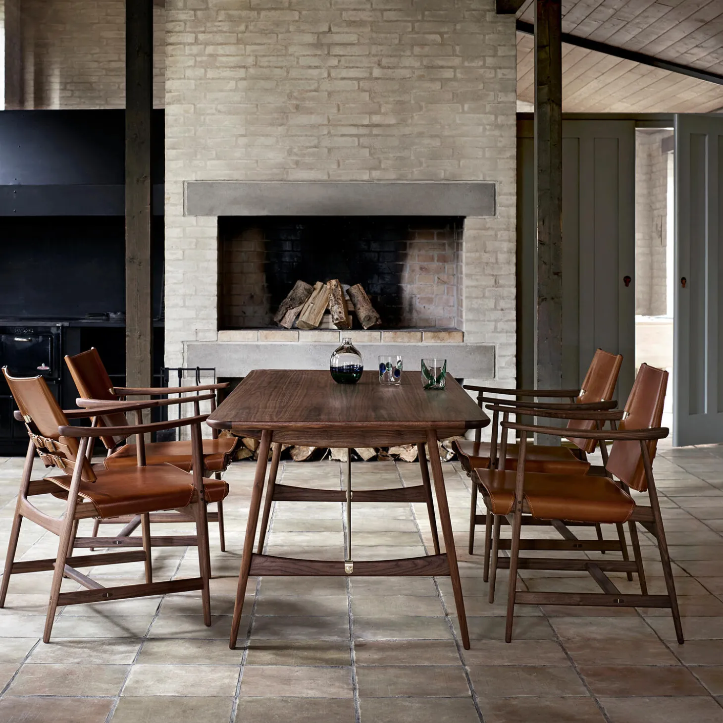 BM1106 Jægerstolen, olieret valnød/cognac