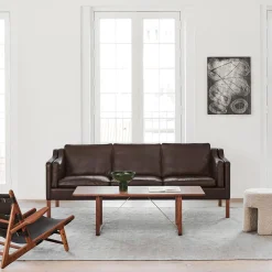 BM67 sofabord, olieret valnød/messing