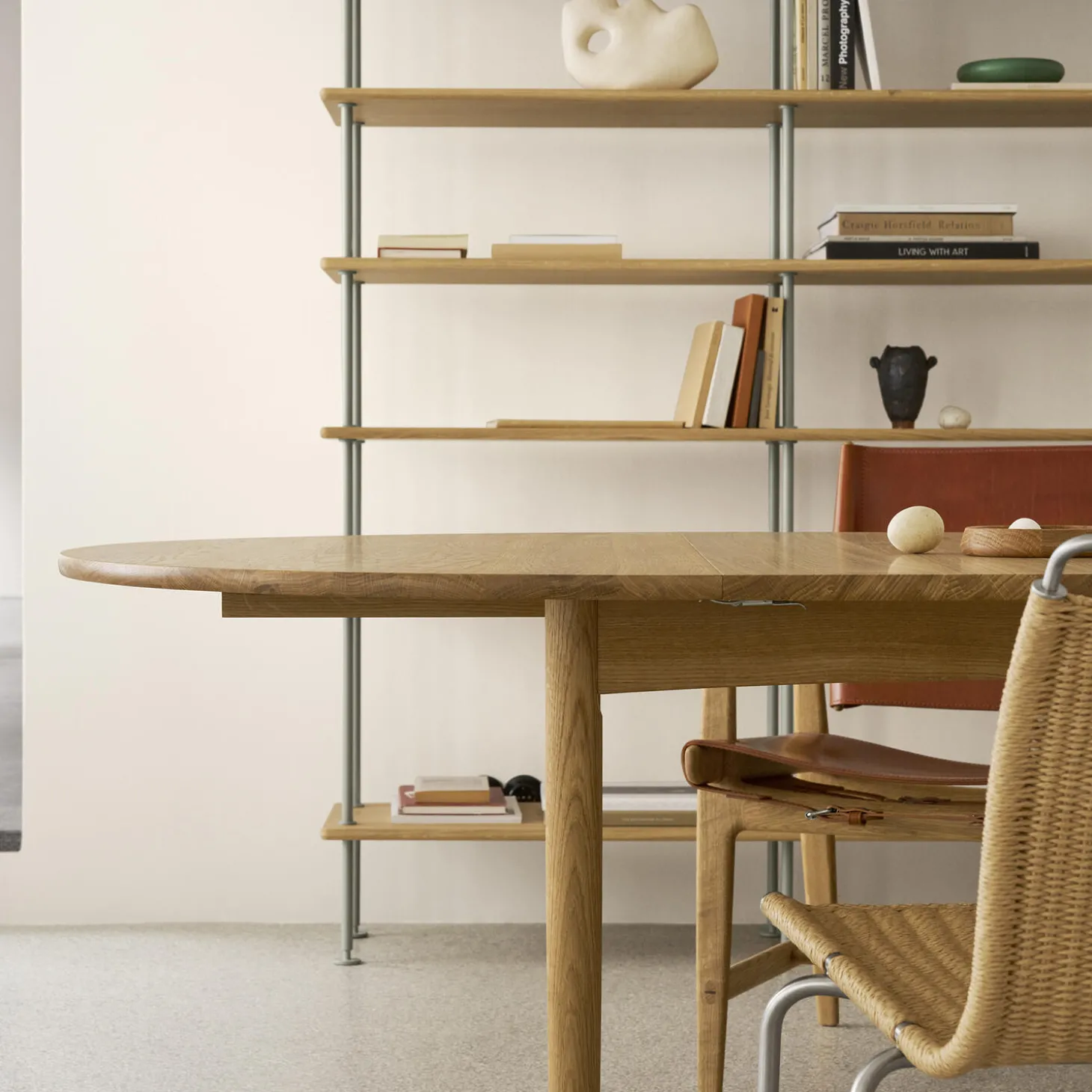 BM0121 spisebord, olieret eg