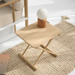 Camp sengebord højt, eg