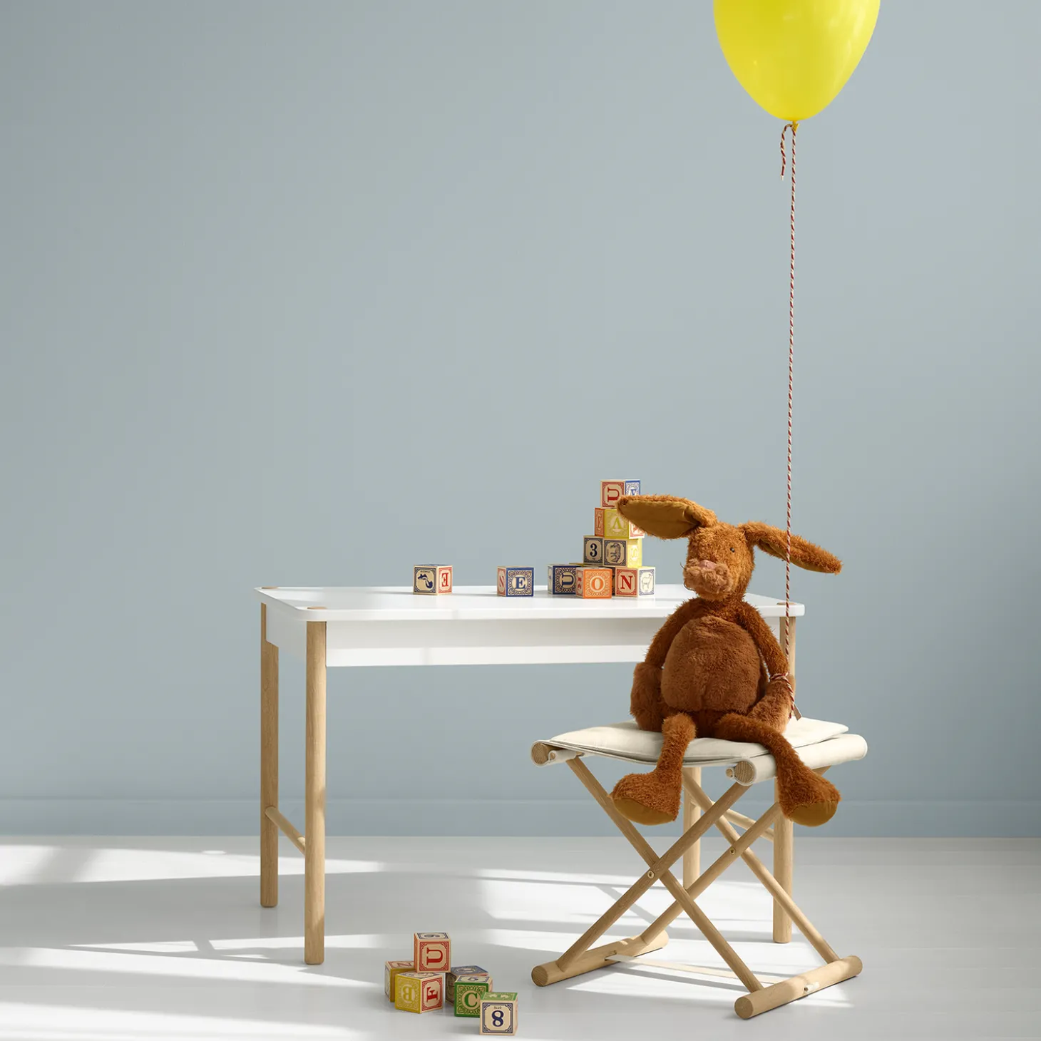 Camp toddler legebord, hvid/eg