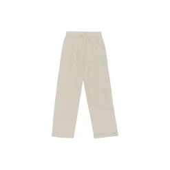 Cecilie Pants, nature