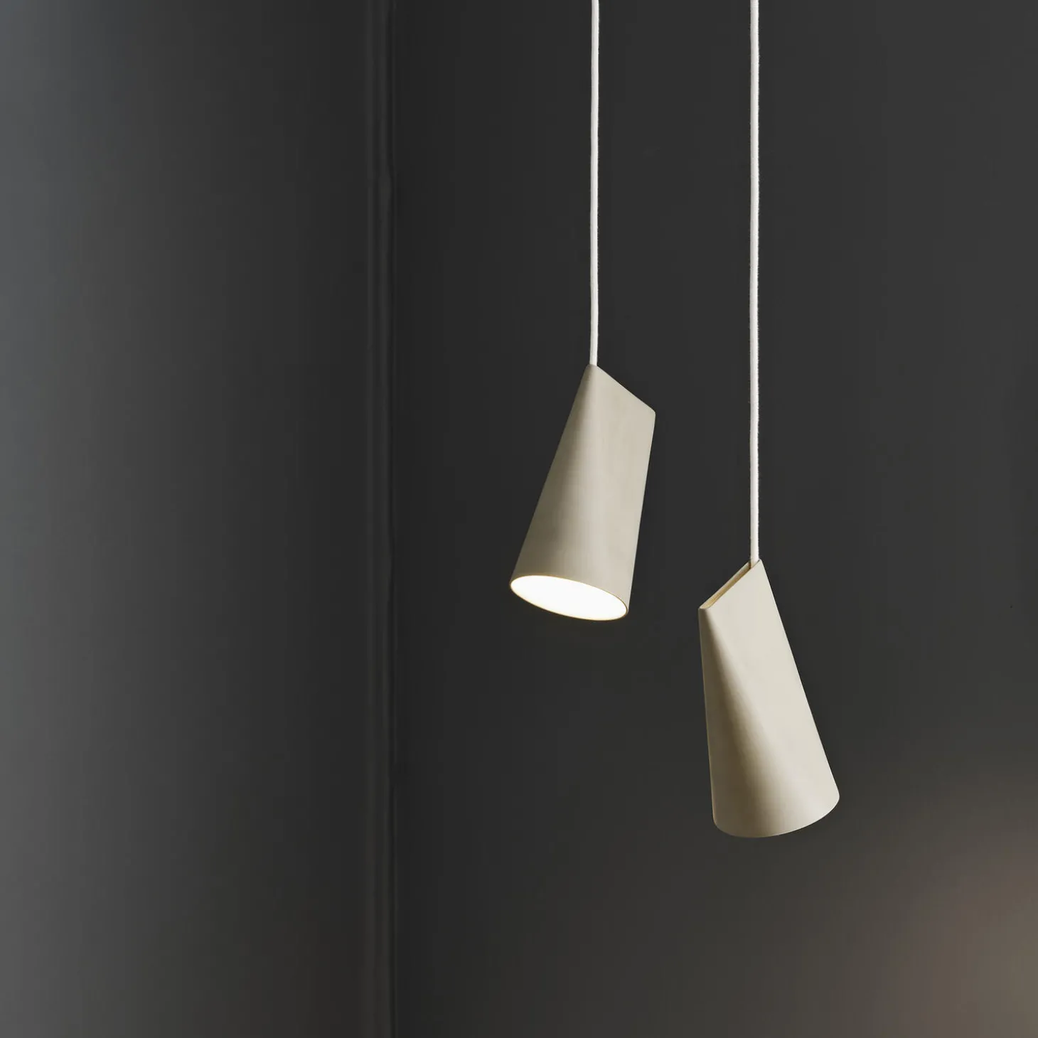 Ceramic Pendant, light grey