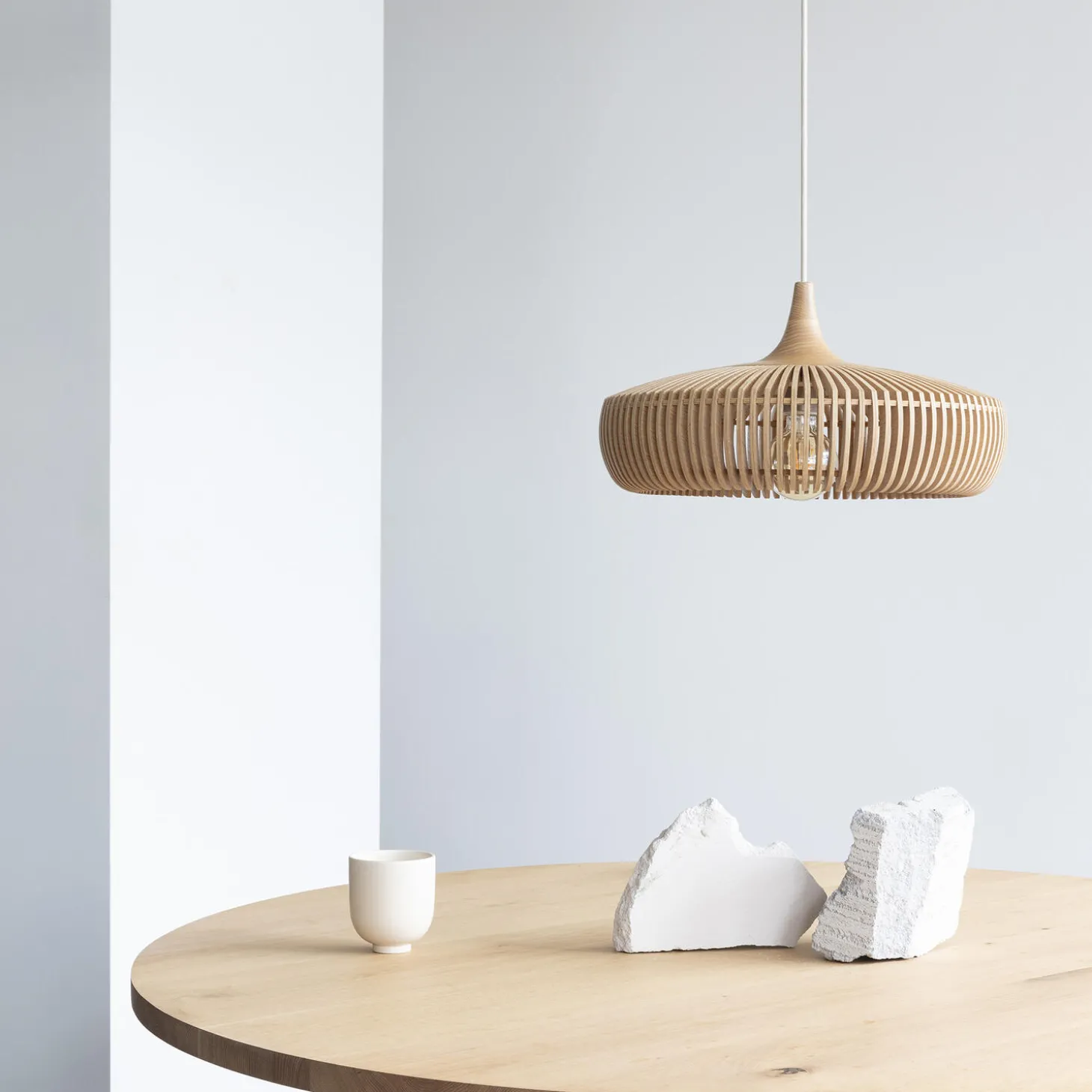 Clava Dine Wood Pendant, oak