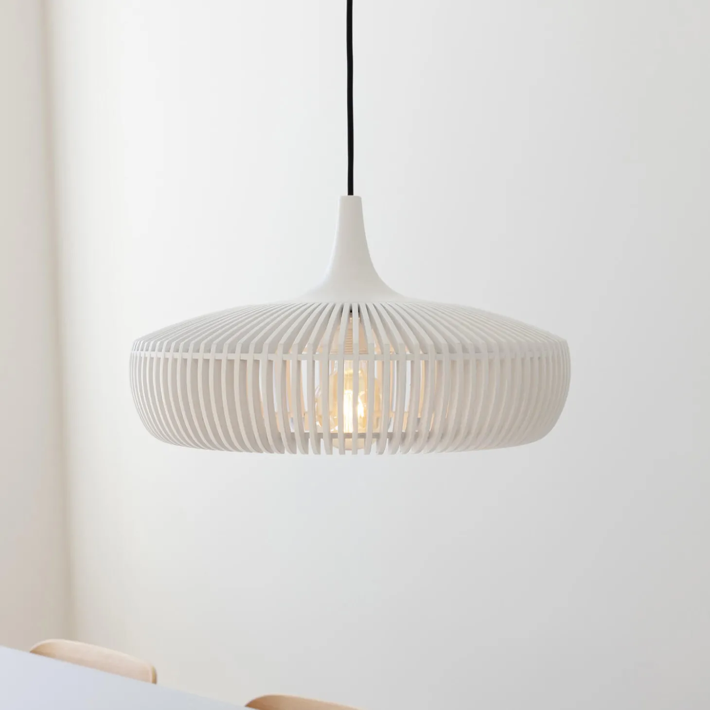 Clava Dine Wood Pendant, white oak