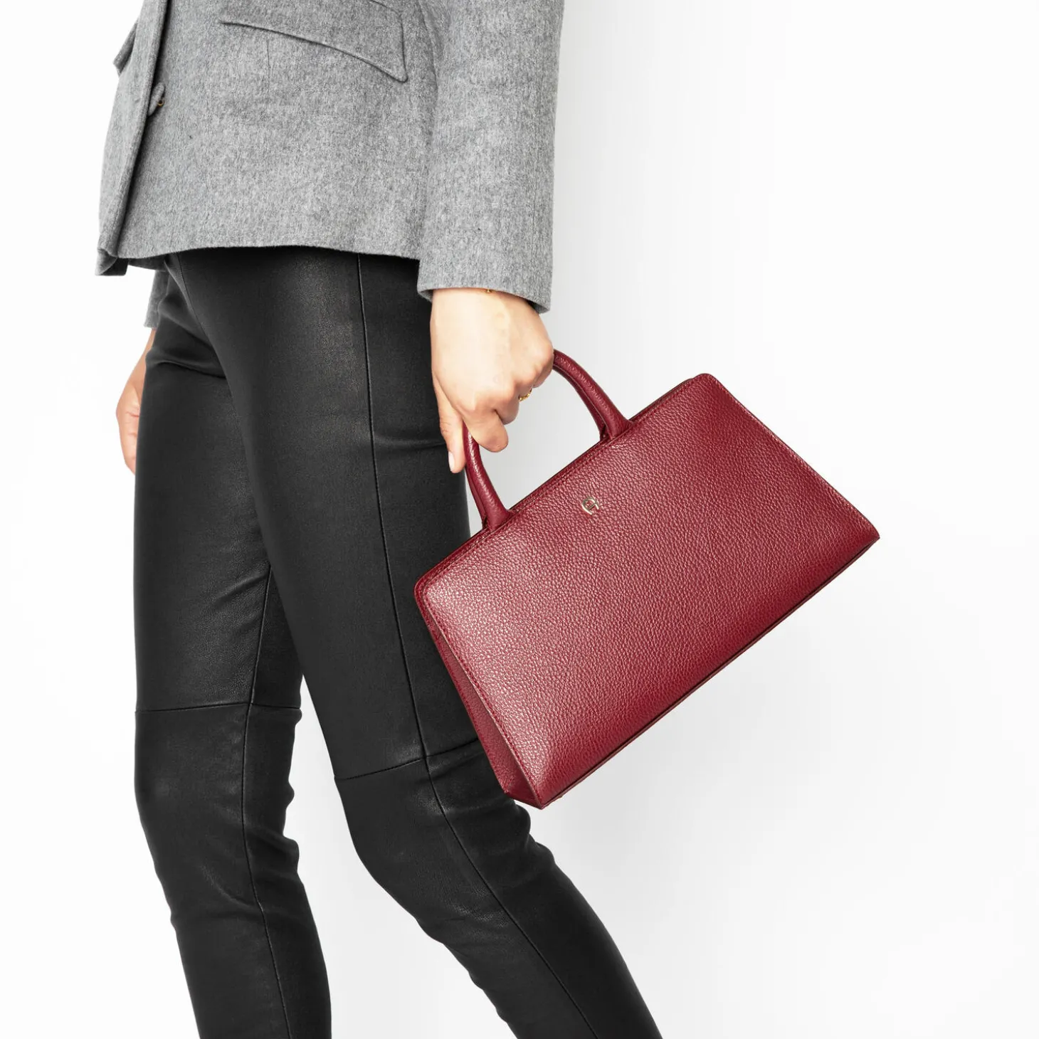 Cybill Handbag Stretch M, burgundy