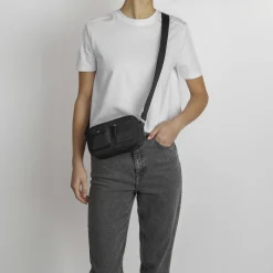 DarlaMBG S Cross., monochrome black