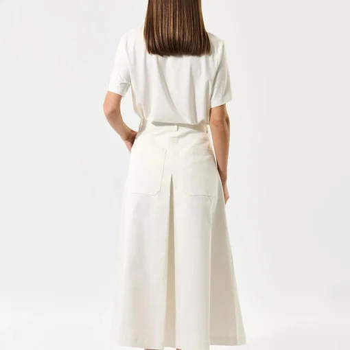 DinessaDEA, white