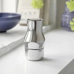 Dorotea Kværn, blankt stål