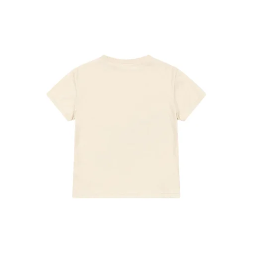 Famo Tee, almond milk
