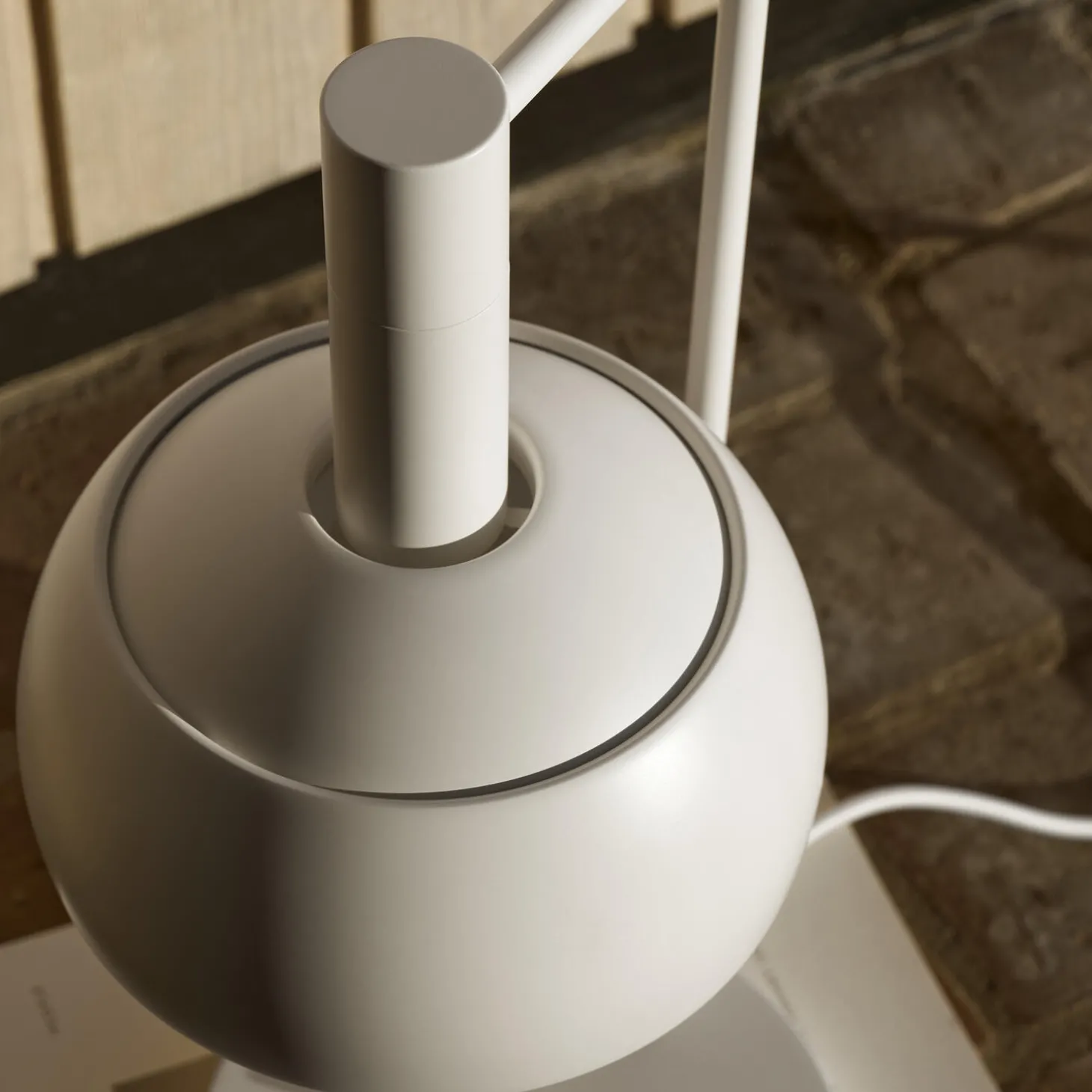 FJ Elements bordlampe, white