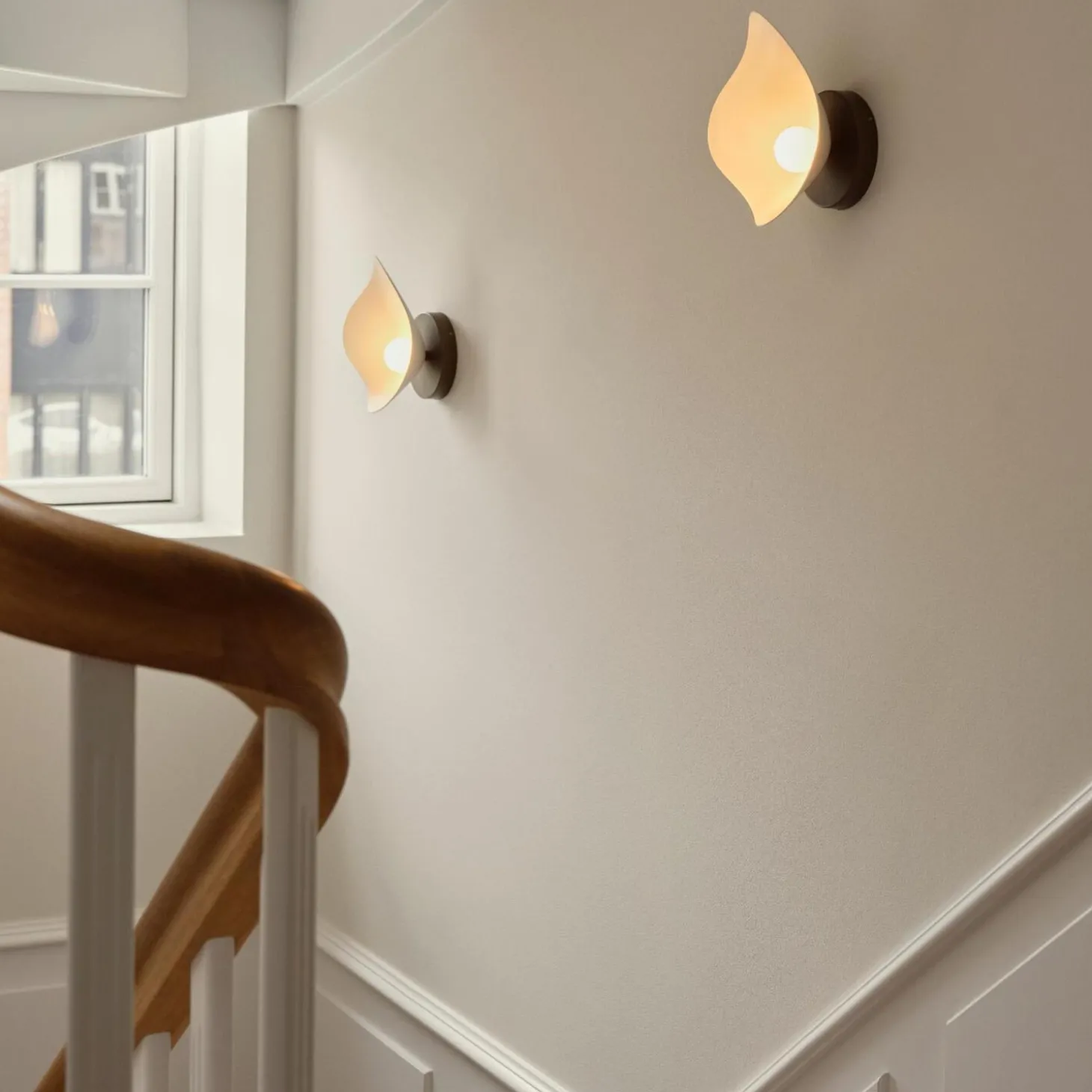 Florii 1 Wall Lamp, dark bronze