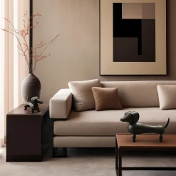 Gravhund mellem, mørk bejdset eg