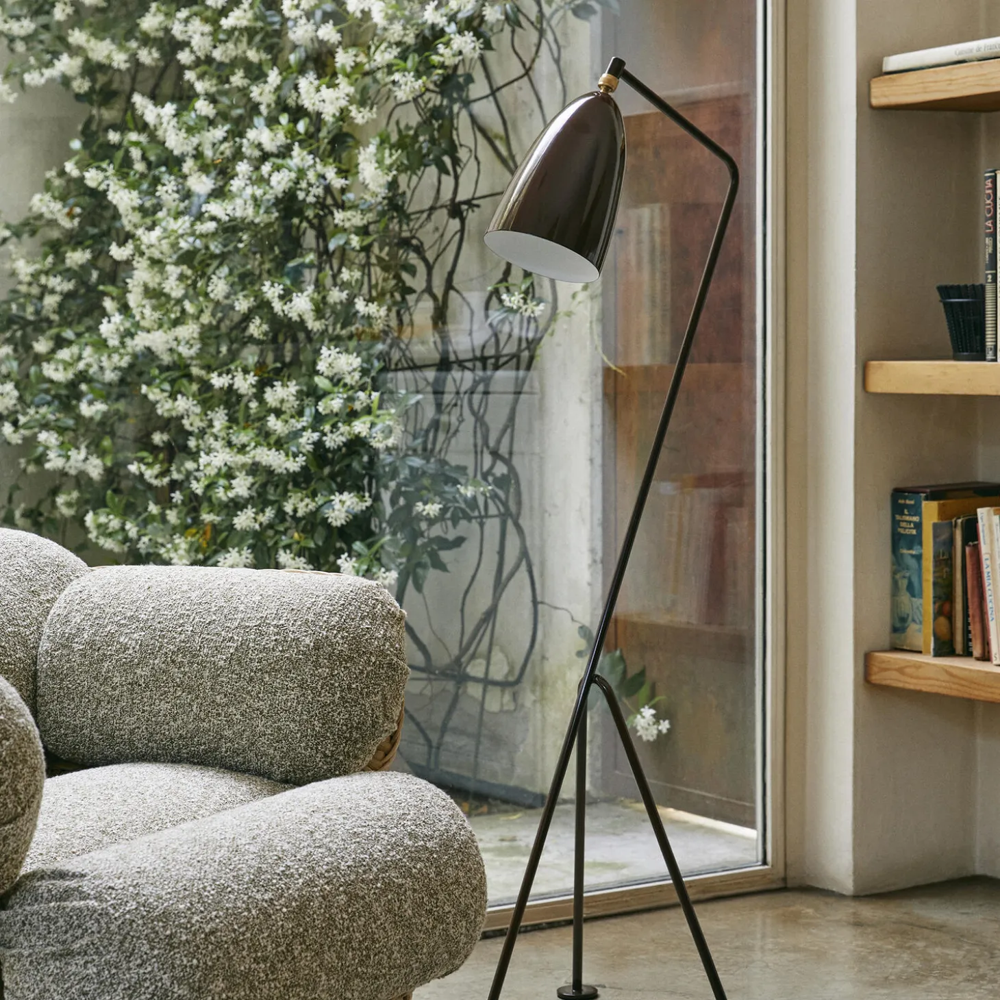 Gräshoppa Floor Lamp, walnut brown glossy