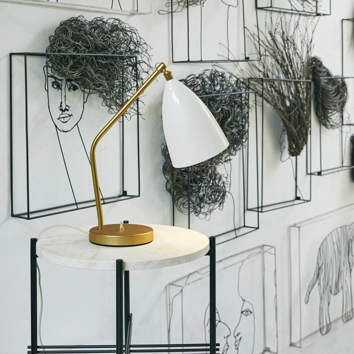 Gräshoppa Table Lamp, alabaster white glossy