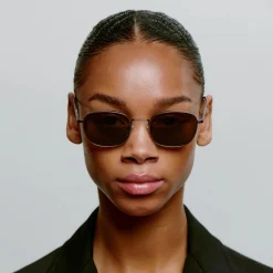 Hello Solbriller, matte brown