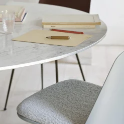 In Between SK20 Dining Table, matt black/bianca carrara marble