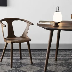 In Between SK4 spisebord, røget eg