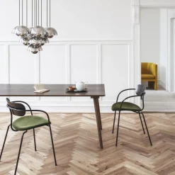 In Between SK5 spisebord, røget eg