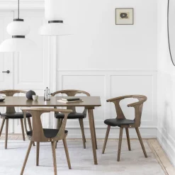 In Between SK5 spisebord, røget eg