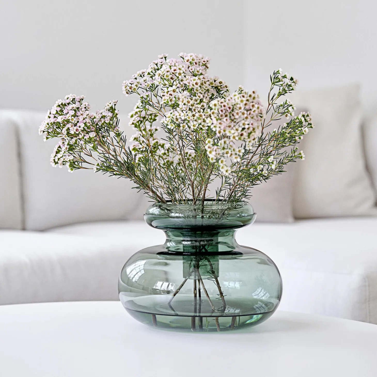 Inu vase, moss green