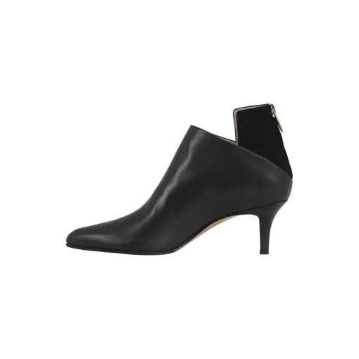 Ivy, black
