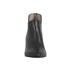 Ivy, black
