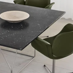 JG Table, black