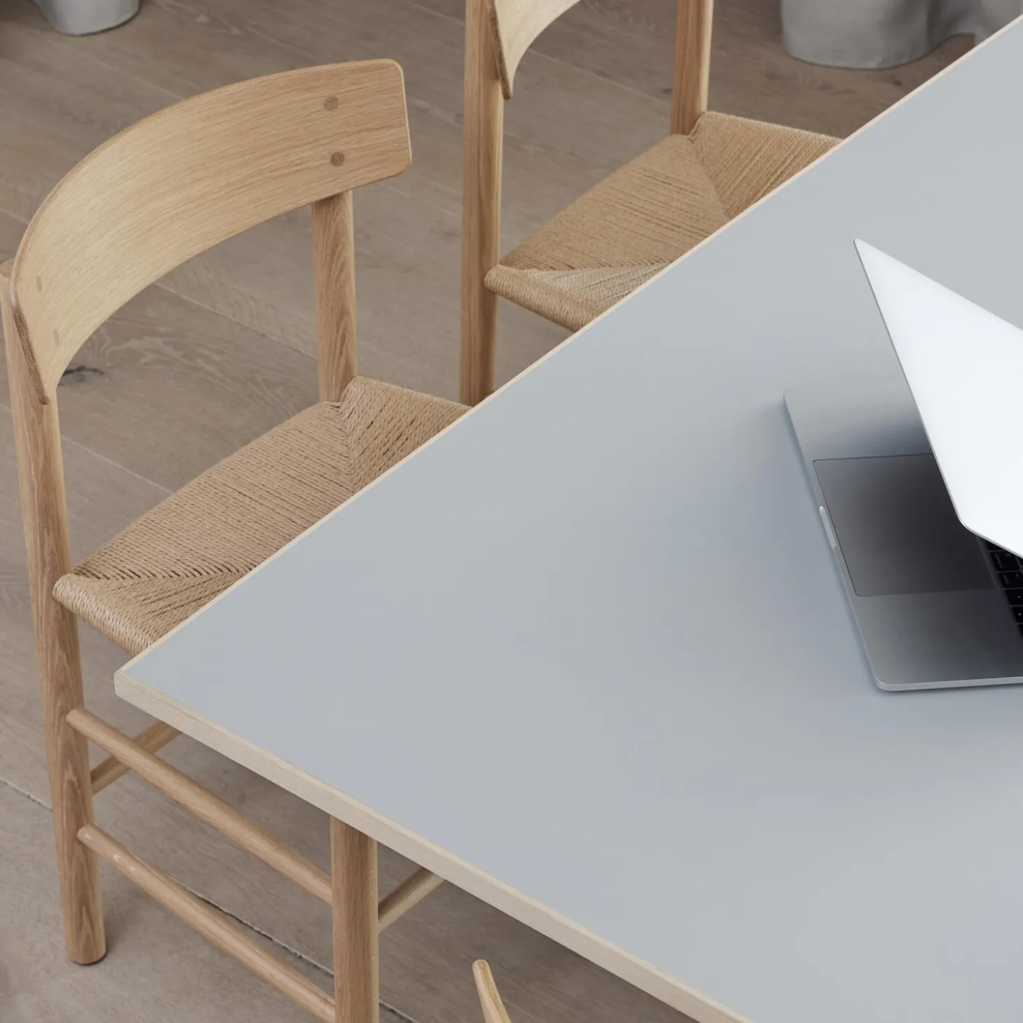 JG Table, grey