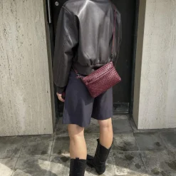 KarimaMBG Crossbody Bag Weave, burgundy