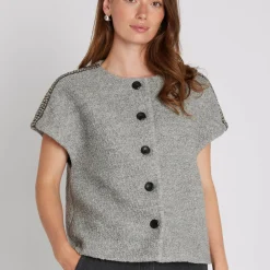 Kino cape, ligth grey