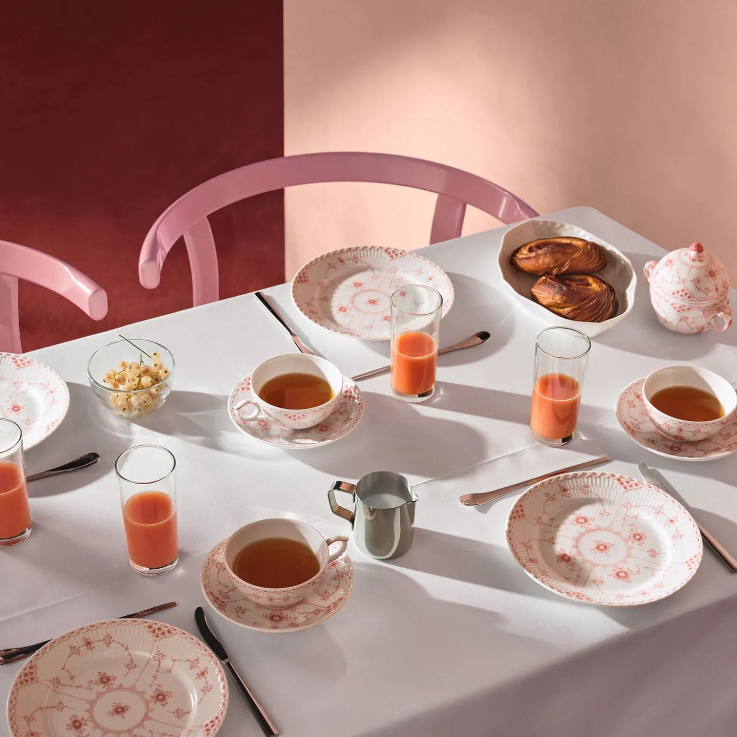 Koral Musselmalet Halvblonde kop med underkop 20 cl