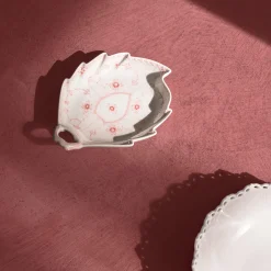 Koral Musselmalet Halvblonde fad bladformet 23 cm