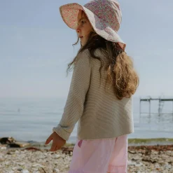 Kuro Cardigan, cloud