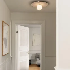 Liila Muuse Medium Ceiling Lamp, white/opal